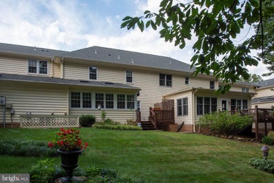 /international/us/10003-four-iron-court-fredericksburg-va-110101100312/