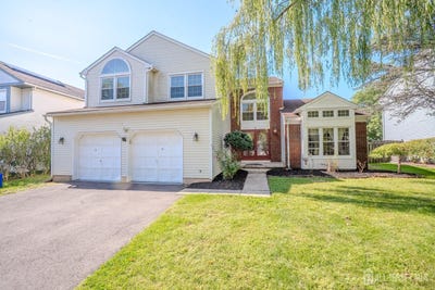 /international/us/4-chipwood-lane-north-brunswick-nj-110110272681/