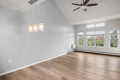 /international/us/1629-kings-mill-way-madison-wi-110119959149/