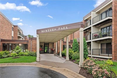 /international/us/4-pine-tree-drive-arden-hills-mn-110107334591/
