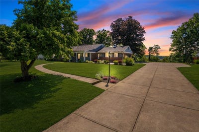 /international/us/6-old-farm-rd-carnegie-pa-110108470877/