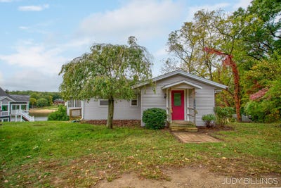 /international/us/6342-old-allegan-road-saugatuck-mi-110107387987/