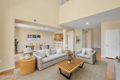 /international/us/705-w-queen-creek-road-chandler-az-110100240770/