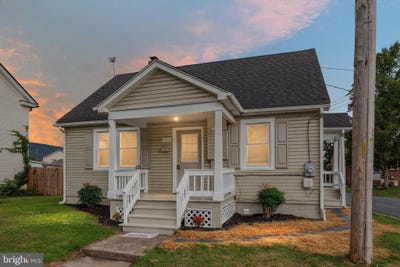 /international/us/528-e-queen-street-strasburg-va-110109498516/