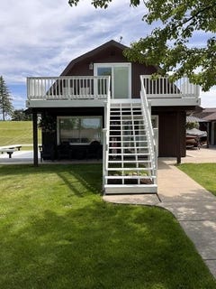 /international/us/595-rolling-meadows-drive-hudson-mi-110108394968/