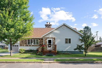 /international/us/827-michigan-street-ishpeming-mi-110101071241/?lang=zh-tw