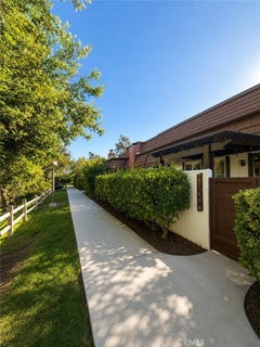 /international/us/22540-jeffrey-mark-court-chatsworth-ca-110109583664/