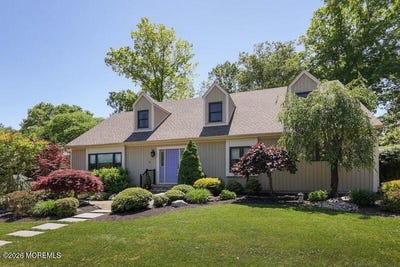 /international/us/3-baskenridge-drive-middletown-nj-110108587080/