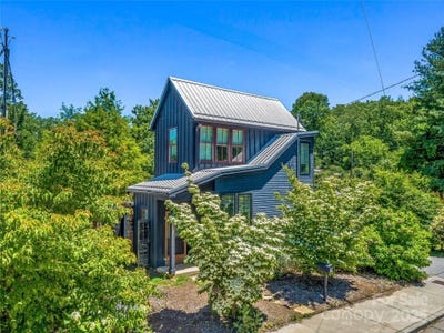 /international/us/6-wamboldt-avenue-asheville-nc-110099953674/