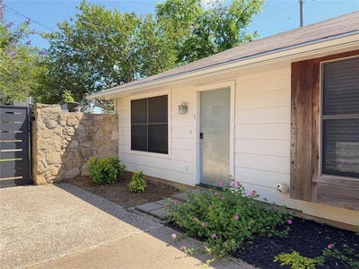 /international/us/1405-speight-avenue-waco-tx-110102796343/
