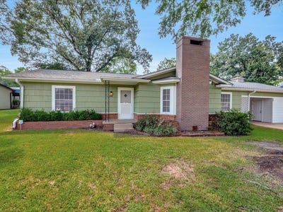 /international/us/916-lock-st-nacogdoches-tx-110101475587/