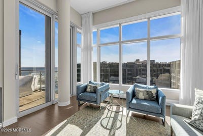 /international/us/30-melrose-terrace-long-branch-nj-110105705599/