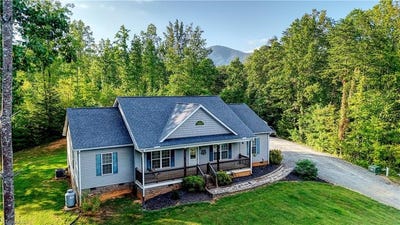 /international/us/2205-round-peak-church-road-lowgap-nc-110110219226/