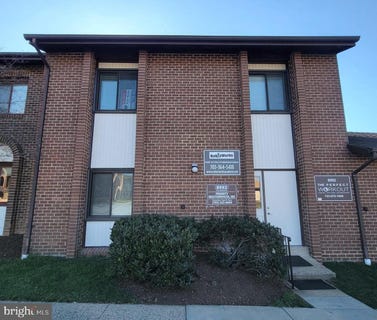 /international/us/8992-fern-park-drive-burke-va-110107651288/
