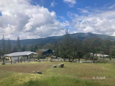 /international/us/51-reservoir-rd-weaverville-ca-110107780856/