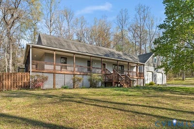 /international/us/7040-old-roxbury-road-new-kent-va-110108297974/