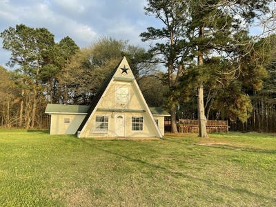/international/us/7961-county-road-4515-larue-tx-110106785651/