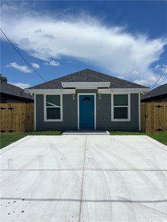 /international/us/513-e-huisache-street-weslaco-tx-110101087970/