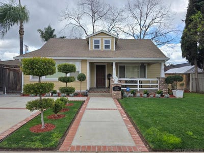 /international/us/1127-e-grand-ave-escondido-ca-110097920207/