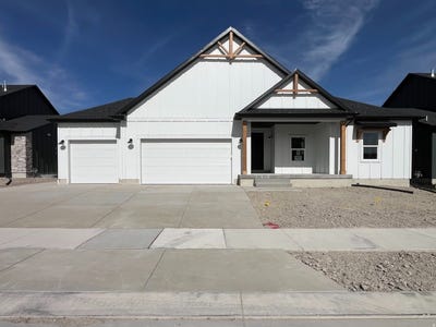 /international/us/4674-n-oktoberfest-way-eagle-mountain-ut-110108332568/