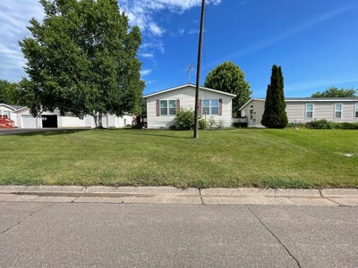 /international/us/708-1st-street-e-milaca-mn-110108711100/