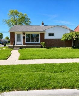 /international/us/18040-marquette-street-roseville-mi-110108470646/