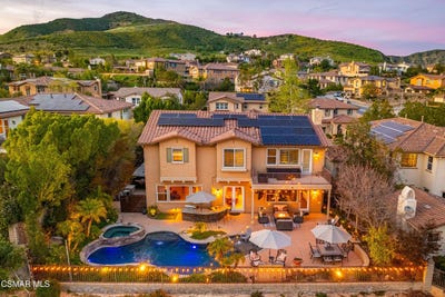 /international/us/5068-shady-trail-street-simi-valley-ca-110120921639/