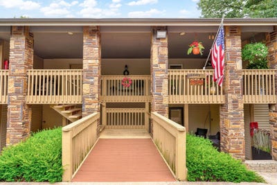 /international/us/152-turnberry-drive-branson-mo-110108440533/
