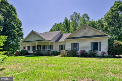 /international/us/9005-judiciary-drive-spotsylvania-va-110108378162/