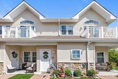 /international/us/206-anchor-court-copiague-ny-110108494778/