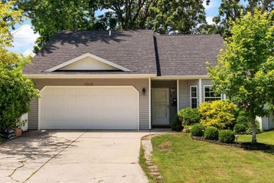 /international/us/1010-maple-street-fort-atkinson-wi-110101264882/