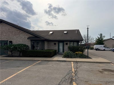 /international/us/755-boardman-canfield-h2-youngstown-oh-110105731151/