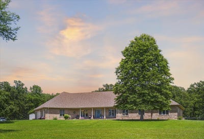 /international/us/3850-s-155th-road-bolivar-mo-110108885646/