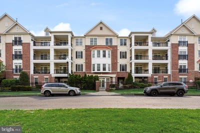 /international/us/2022-crescent-way-cherry-hill-nj-110107432790/