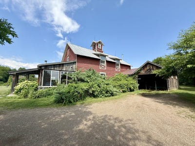 /international/us/679-telegraph-road-peru-ny-110100520385/