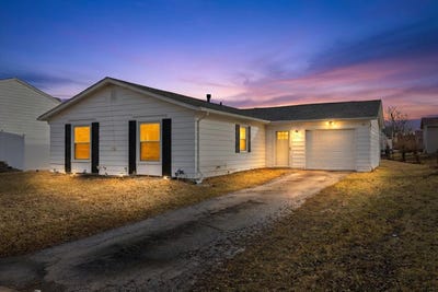 /international/us/17841-princeton-lane-country-club-hills-il-110106448189/