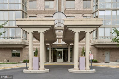 /international/us/19355-cypress-ridge-terrace-leesburg-va-110107682689/