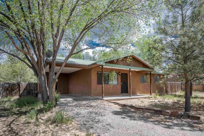 /international/us/725-salazar-taos-nm-110108221049/