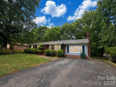 /international/us/406-e-l-street-newton-nc-110107987916/
