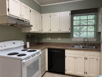 /international/us/2100-montreat-drive-vestavia-hills-al-110108178675/