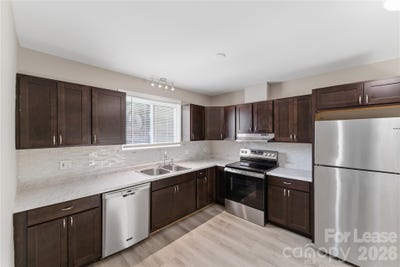 /international/us/2405-greenland-avenue-charlotte-nc-110107435565/