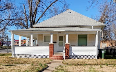 /international/us/203-e-washington-lyons-ks-110106343057/