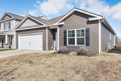 /international/us/294-cedar-park-drive-loudon-tn-110105710247/