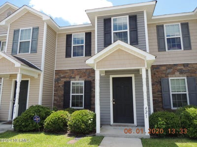 /international/us/421-falls-cove-jacksonville-nc-110108387899/