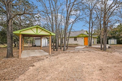 /international/us/309-stolle-ln-flatonia-tx-110105087749/