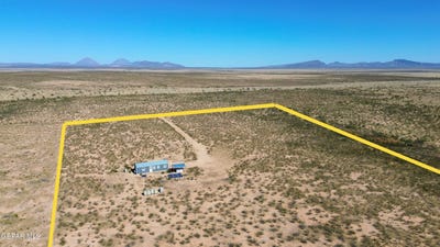 /international/us/26-ponderosa-road-salt-flat-tx-110103579462/