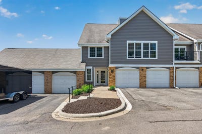 /international/us/5988-chasewood-parkway-minnetonka-mn-110108574903/