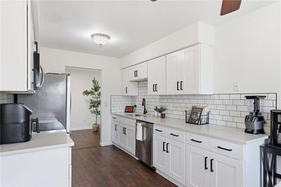 /international/us/12827-chisholm-street-ne-blaine-mn-110107690854/