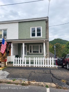 /international/us/244-w-columbus-avenue-nesquehoning-pa-110110404663/