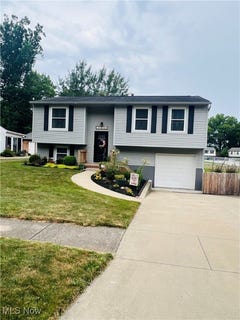 /international/us/1220-shadowlawn-drive-ravenna-oh-110100942333/
